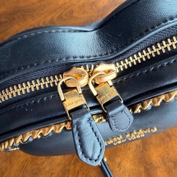 Kate Spade Amour Smooth Leather 3D Heart Crossbody Bag with Gold Chain Accent - Picture 8 of 16